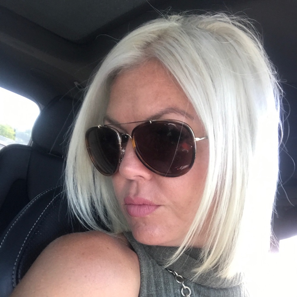 Meet your Posher, Macey